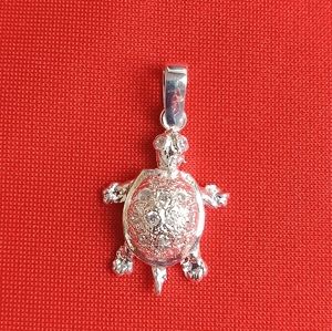 925 Sterling Silver‎ Sea Turtle Cubic Zirconia Pendant Necklace